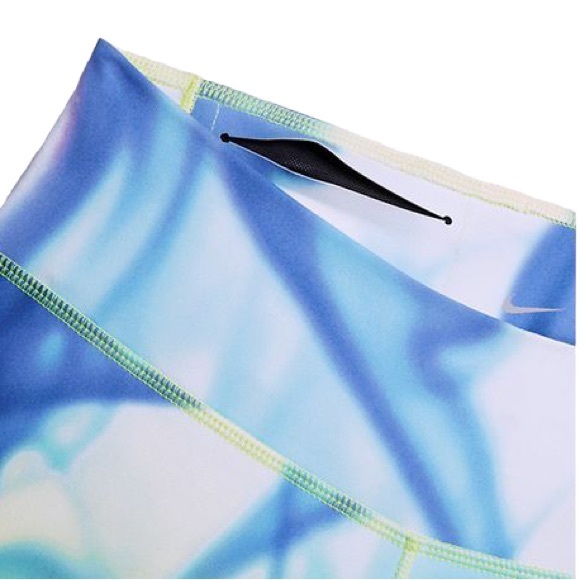 Nike Womens Legendary Lava Tights - Volt/Black. 
Size Medium. 
Flawless. - Picture 11 of 13